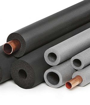 Technische Dämmstoffe aus flexiblen Elastomeren und Polyethylen reduzieren Temperaturschwankungen in den Leitungen.   (Foto: CEEEP)