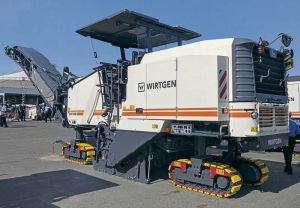 Straßenfräsen gehören zum Kerngeschäft der Wirtgen GmbH. Das Unternehmen aus Windhagen ist der historische Ausgangspunkt der Wirtgen-Firmengruppe.  (Foto: Heiko Metzger)