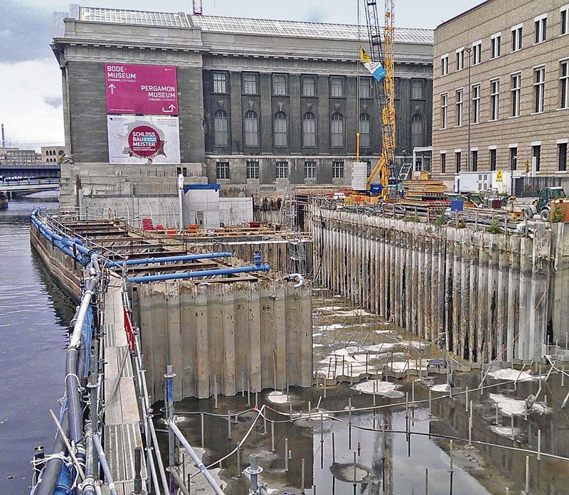 Baustelle auf der Berliner Museumsinsel. Die Museen auf der Spreeinsel gehören zum Weltkulturerbe der UNESCO. (Foto: Heiko Metzger)