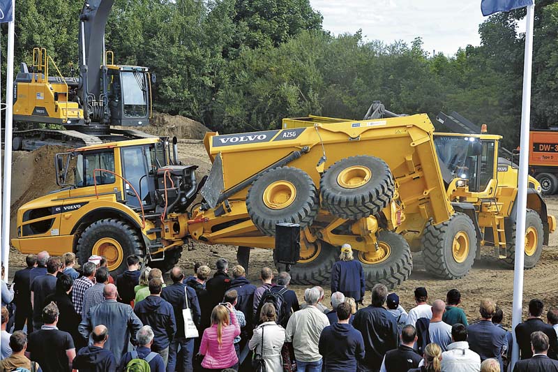 In der Demo-Show konnten sich die Besucher bei Swecon wieder ein Bild von den Vorzügen der Volvo-Baumaschinen machen. Groß- und Kompaktmaschinen arbeiten hier Hand in Hand. (Foto: Volvo Construction Equipment Germany GmbH)