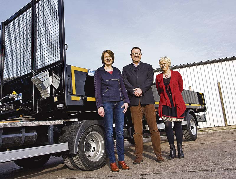 Blomenröhr-Geschäftsführung (v. l. n. r.): Iris Blomenröhr, Joachim Wenzel und Cordula Wenzel. (Foto: Blomenröhr Fahrzeugbau GmbH)