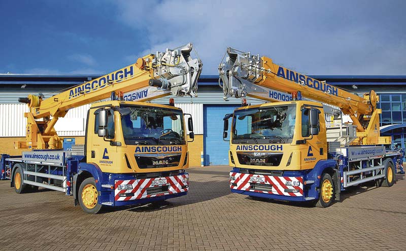 Der britische Kranvermieter Ainscough orderte insgesamt acht Autokrane des Typs AK 44/4000 von Böcker. (Foto: Böcker Maschinenwerke GmbH)