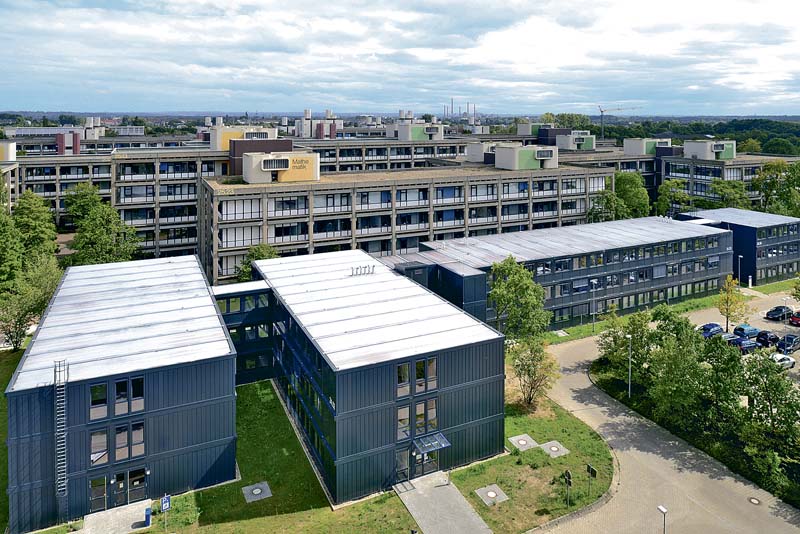 Das Interimsgebäude für die Philosophische Fakultät der Heinrich-Heine-Universität in Düsseldorf besteht inzwischen aus vier miteinander verbundenen Gebäudeteilen mit jeweils drei Geschossen und insgesamt 6.000 Quadratmeter Bruttogrundfläche. (Foto: FAGSI Vertriebs-und Vermietungs-GmbH)
