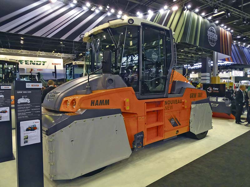 Mit zwei Maschinen eines neuen Typs GRW 180i ergänzt Hamm die Palette der Gummiradwalzen.  (Foto: Hamm AG)