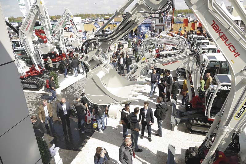 Während der gesamten bauma-Zeit war der Takeuchi-Stand bestens besucht. Viele gute Kontakte und zahlreiche Abschlüsse sind die positive Bilanz.  (Foto: Wilhelm Schäfer GmbH)