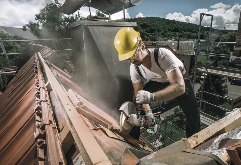 Der neue 36-Volt-Akku-Winkelschleifer von Metabo ist extrem leistungsstark, besonders robust und langlebig.   (Foto: Metabowerke GmbH)