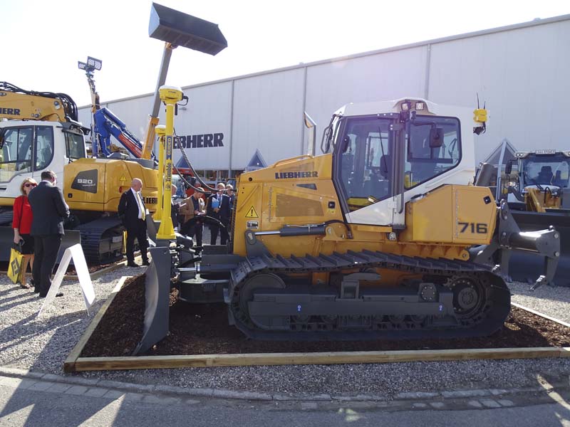 Liebherrs PR 716 ist sparsam und effizient dank hydrostatischem Antrieb und wählbarem ECO-Modus.  (Foto: Puttins)