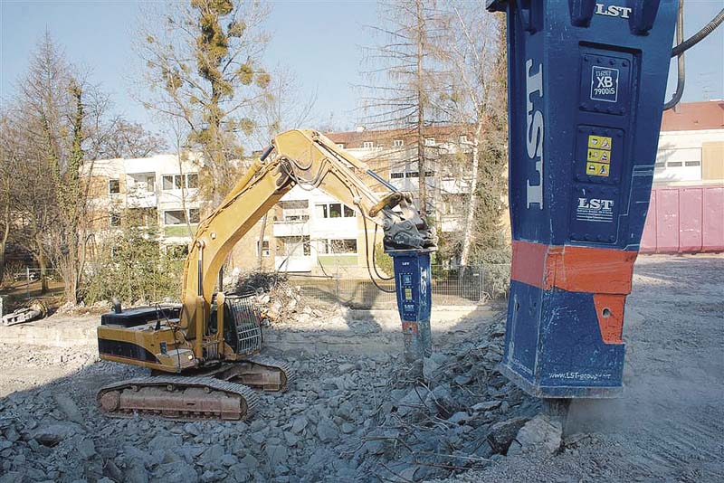 Hydraulikhammer der LST Demolition & Recycling im Einsatz.  (Foto: LST)