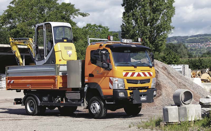 Die Fuso Canter-Modelle sind dank ihrer Vielseitigkeit im kommunalen Einsatz gefragt.  (Foto: Daimler AG)