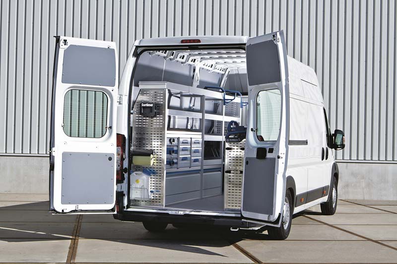 Globelyst in Fiat Ducato als Branchenlösung Werkstattwagen.  (Foto: Sortimo International GmbH)