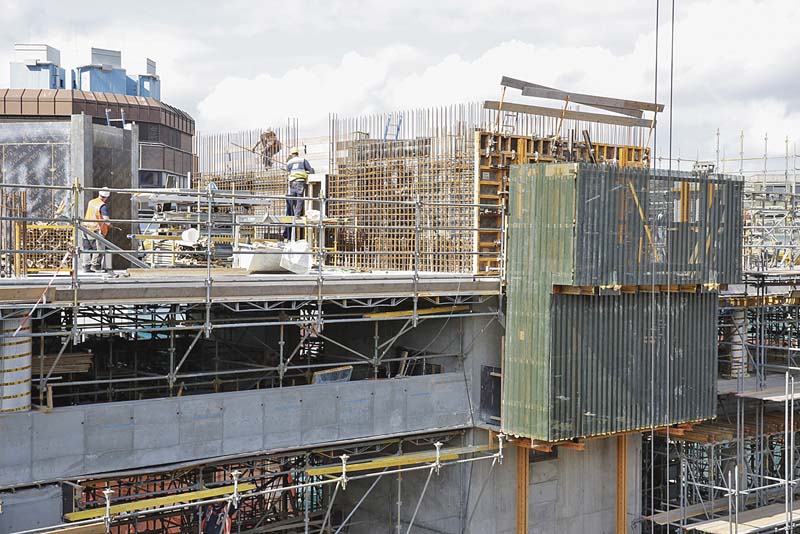 Gelungene Premiere in Utrecht: Bei der Erstellung der Gebäudekerne wurde die RSK-Kletterschalung von ULMA erstmals in den Niederlanden eingesetzt.  (Foto: Ulma Betonschalungen und Gerüste GmbH)