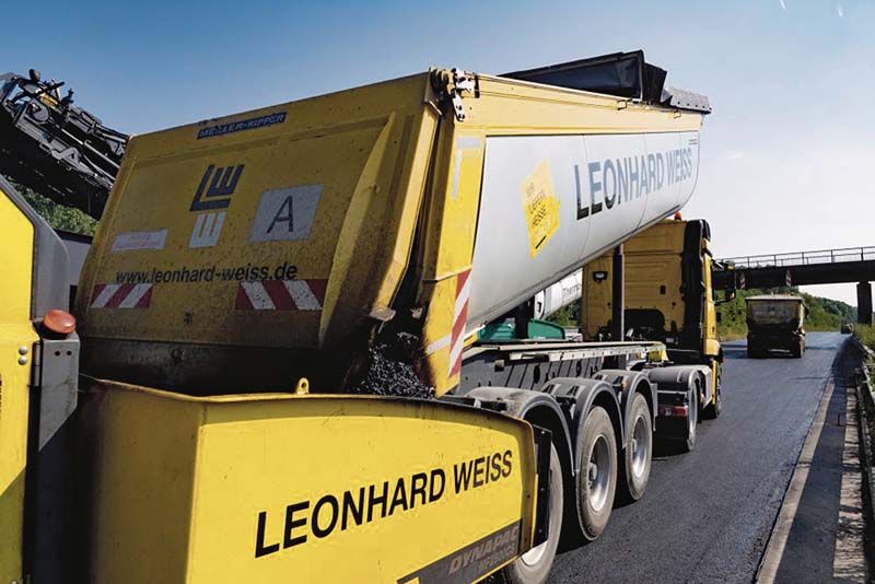 Leonhard Weiss setzt im Bereich Kippsattel, Hinterkipper und Dreiseitenkipper zu 90 Prozent Meiller-Produkte ein.   (Foto: F.X. Meiller Fahrzeug- und Maschinenfabrik GmbH & Co. KG)