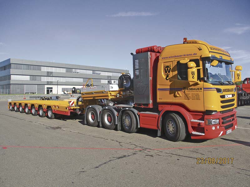 Superflexibel: Der Scheuerle Nicolas Superflex punktet durch ein unerreichtes Nutzlast-Eigengewicht.  (Foto: Transporter Industry International GmbH)