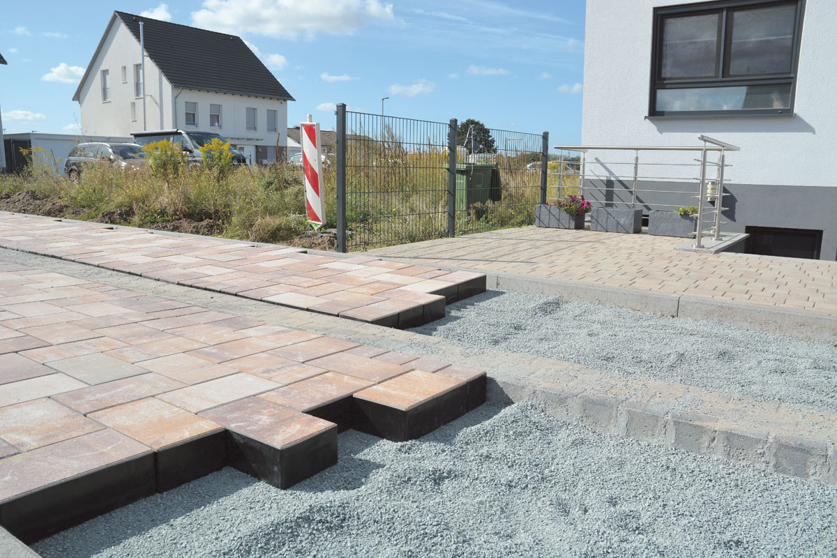 In Grieheim wurde 2019 eine EPDM-basierte Pflasterung gebaut. (Foto: Pfenning)