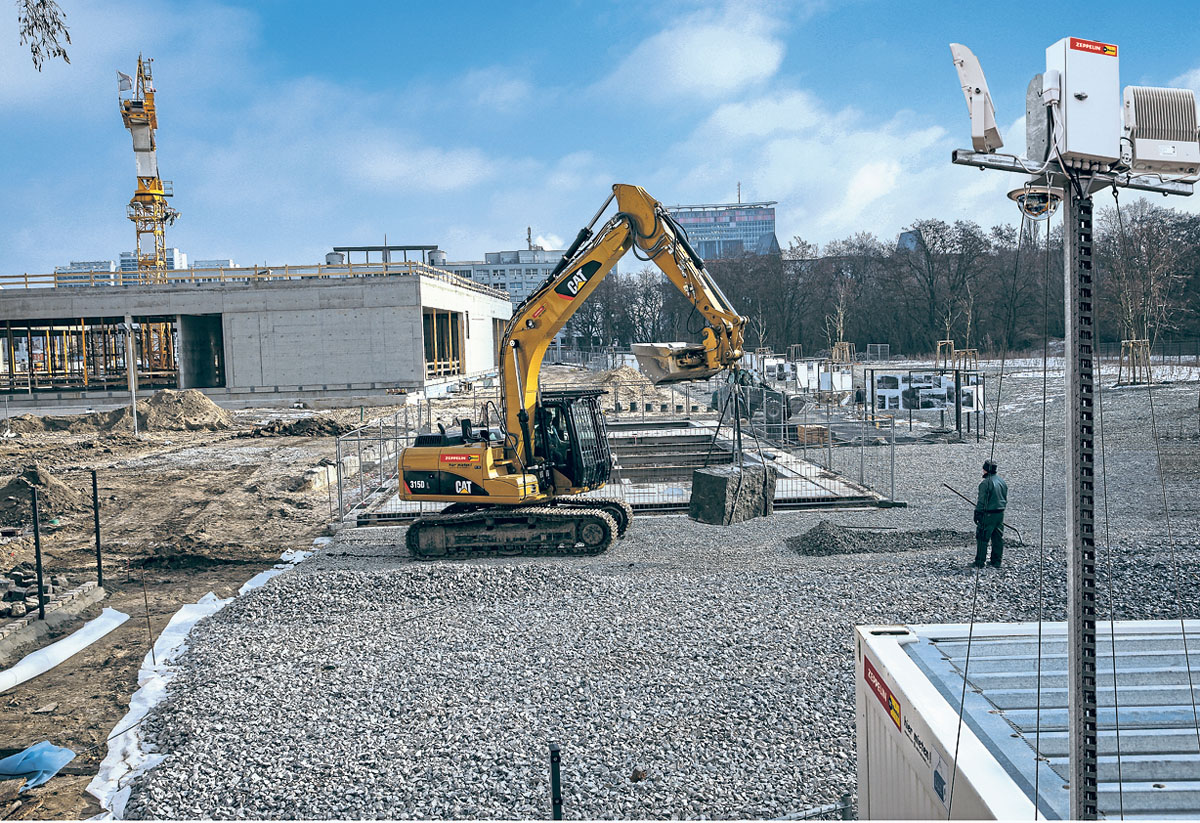 Immer im Blick behält das BauWatch-Kamerasystem Personen, die sich Zutritt zu Baustellen verschaffen. (Foto: Zepellin Rental)